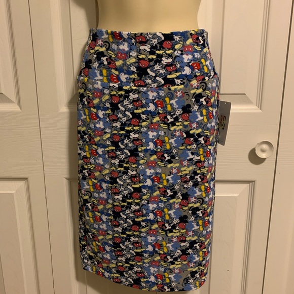 LuLaRoe Dresses & Skirts - LuLaRoe Mickey Mouse print skirt